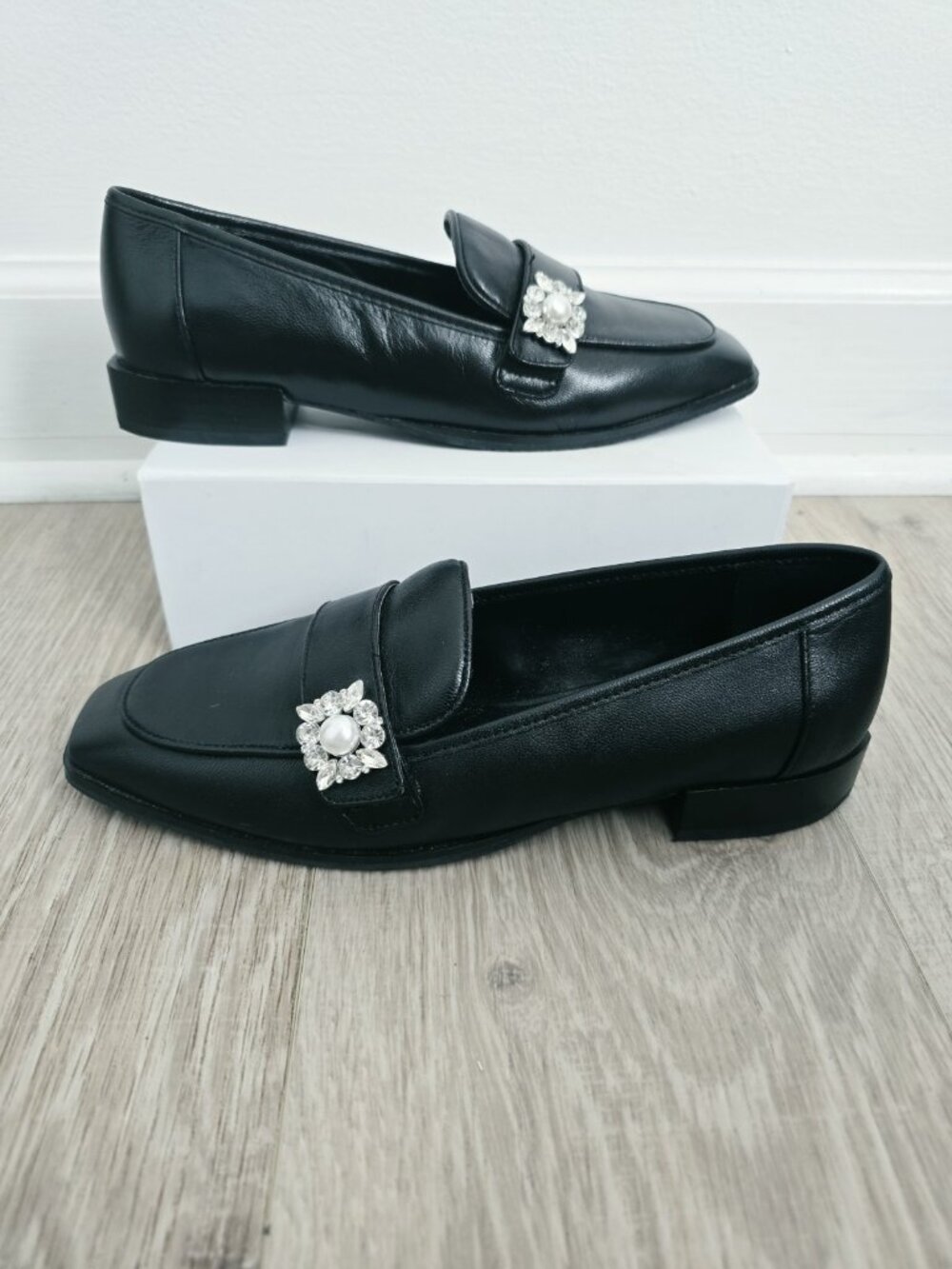 NYDJ Tracee Black Embellished Crystal Rhinestone Leather Loafer Shoes 9 Slip On